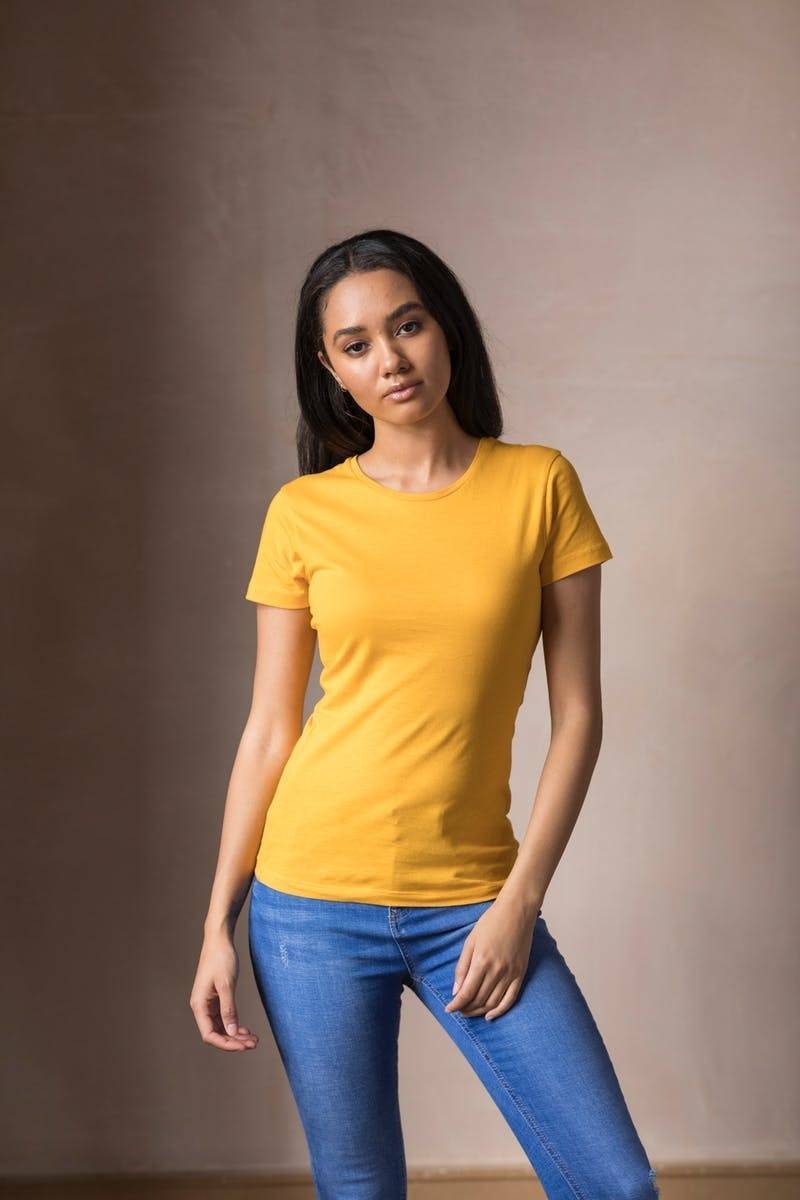 Bawełniana koszulka damska o dopasowanym fasonie JustTs