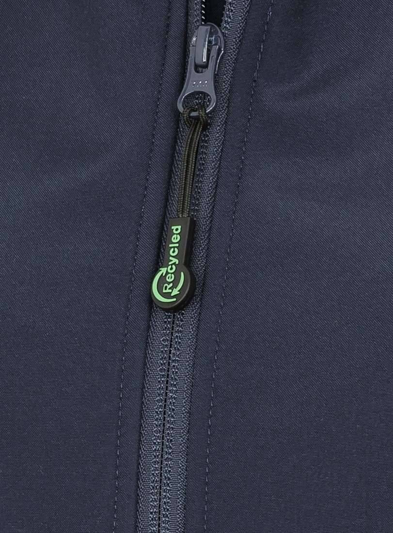 Bezrękawnik softshell damski, wykonany z materiału wytworzonego w procesie recyklingu