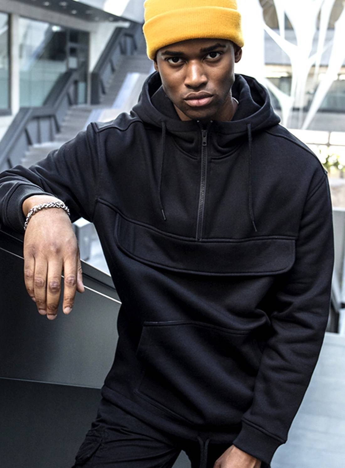 Bluza męska z dużą kieszenią na klatce piersiowej