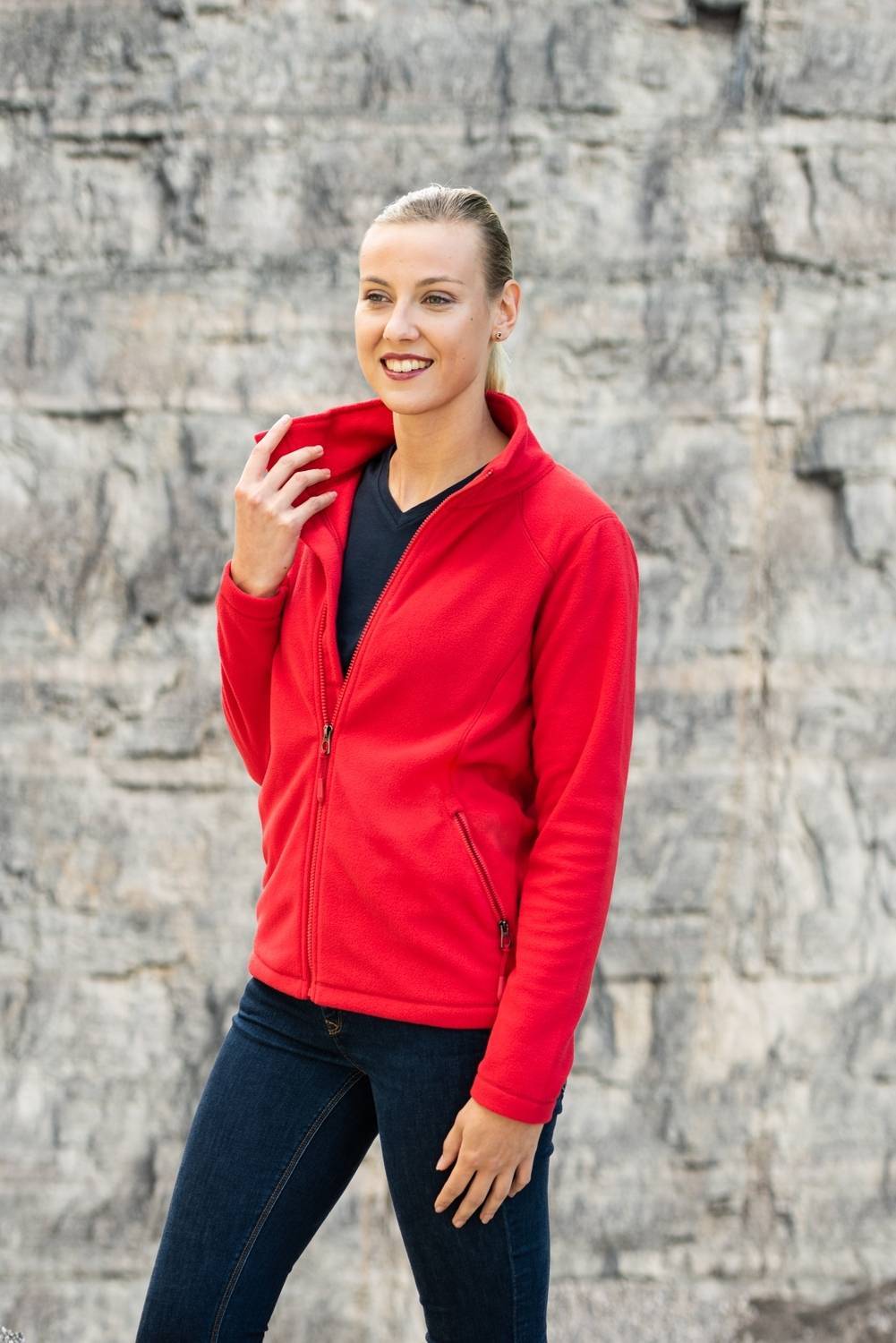 Bluza polarowa damska z kieszeniami pokrytymi wodoodporną strukturą