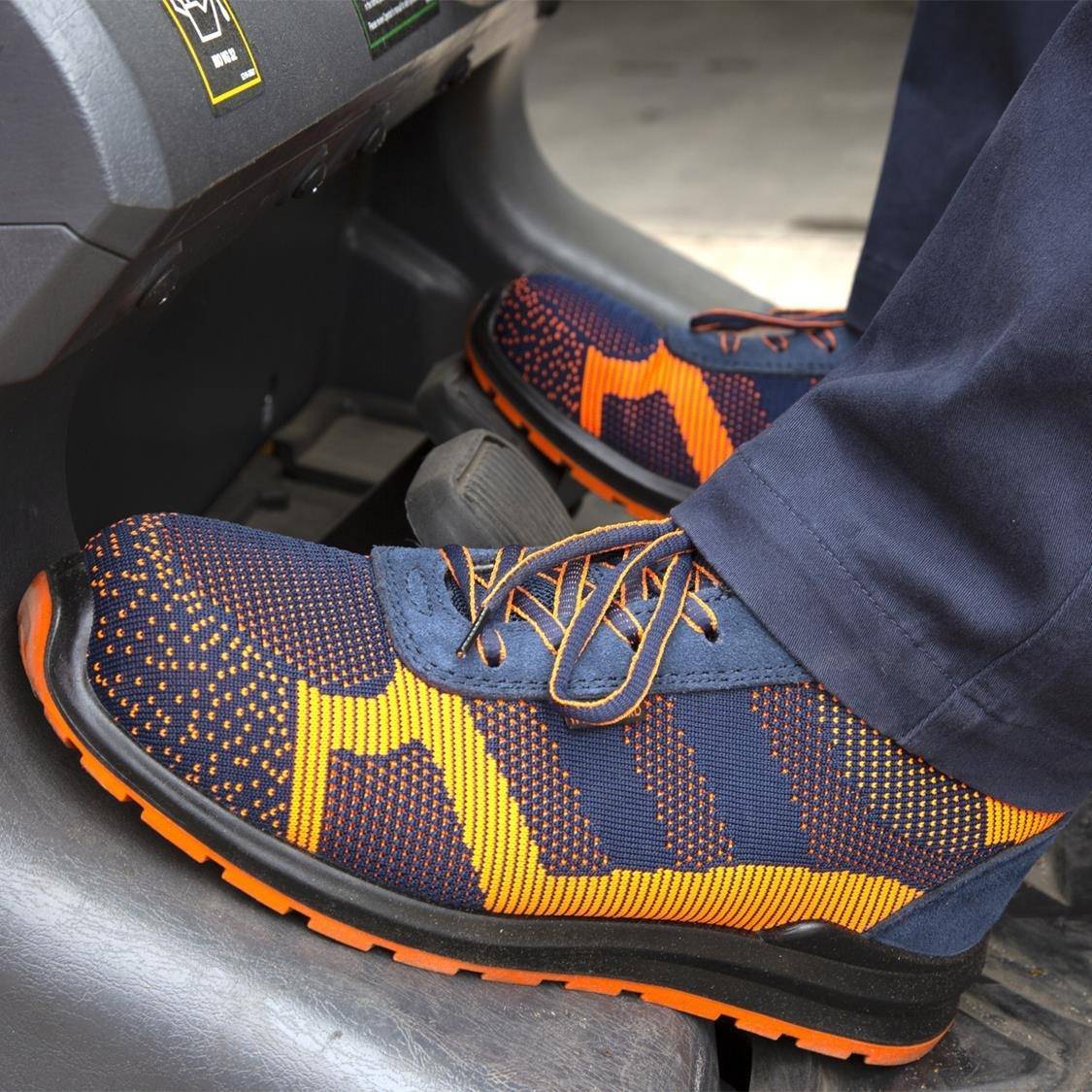 Buty robocze antypoślizgowe ze stalowym noskiem