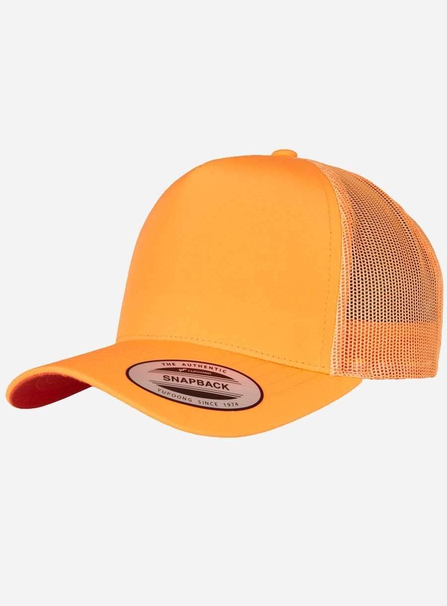 Czapka na lato w stylu Trucker maki Flexfit z plastikową klamrą