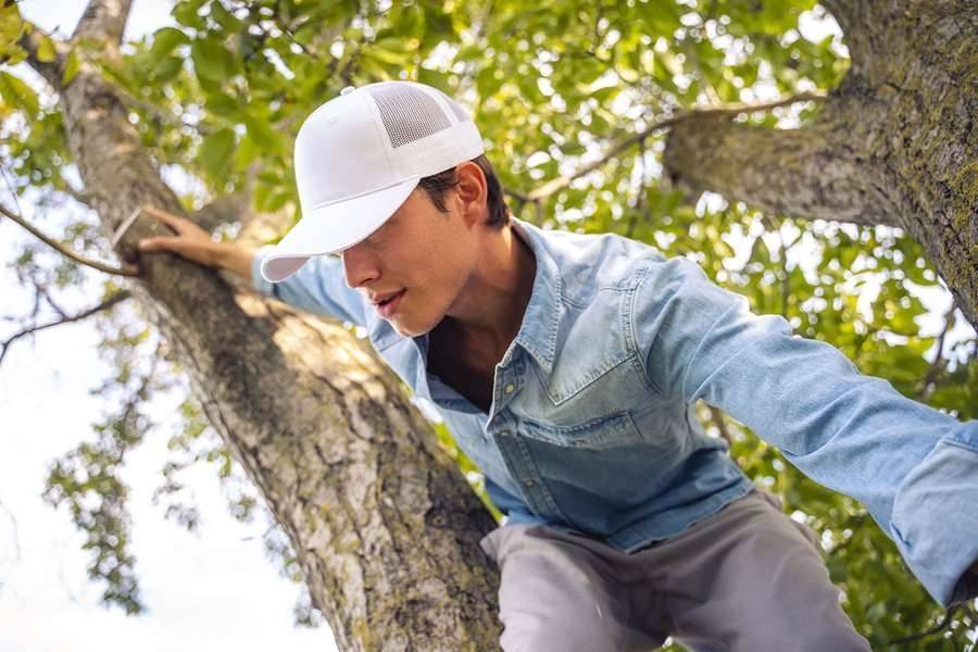 Czapka na lato w stylu Trucker z siatkowanymi panelami, Zion