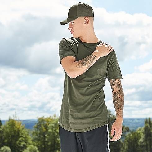 Czapka na lato z profilowanym daszkiem