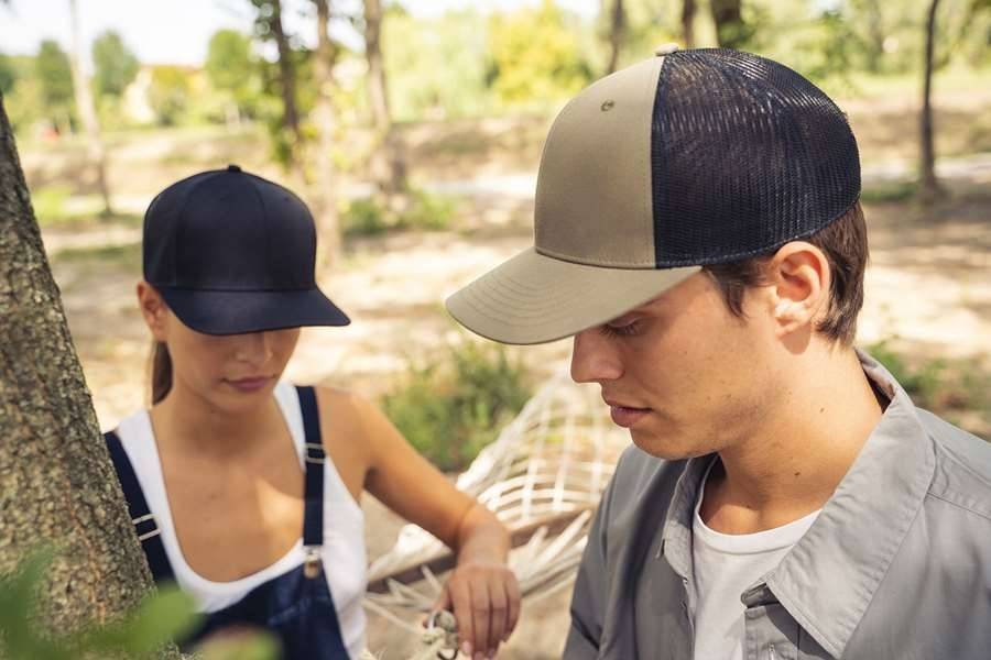 Czapka na lato z siatkowanymi panelami, Bryce