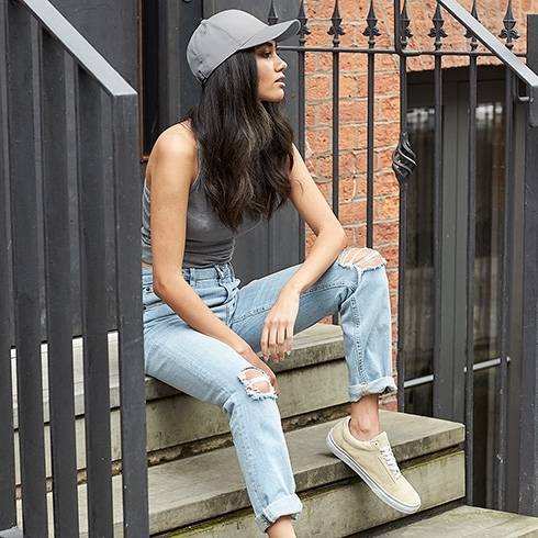 Czapka na lato zbudowana z 6 paneli