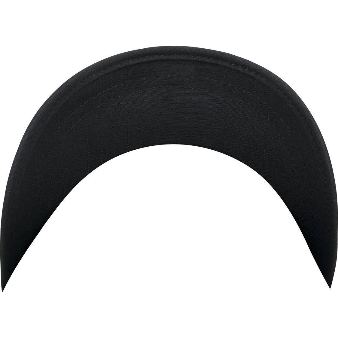 Czapka o wojskowym kroju z technologią Ripstop