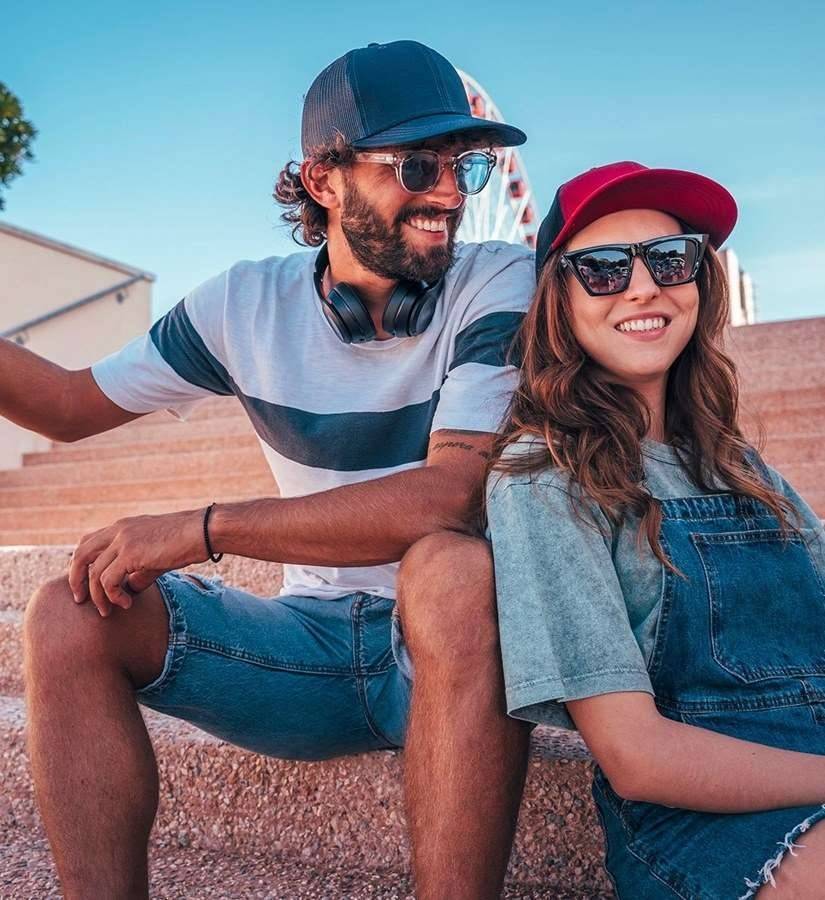 Czapka z daszkiem Sonic z siatkowanymi panelami