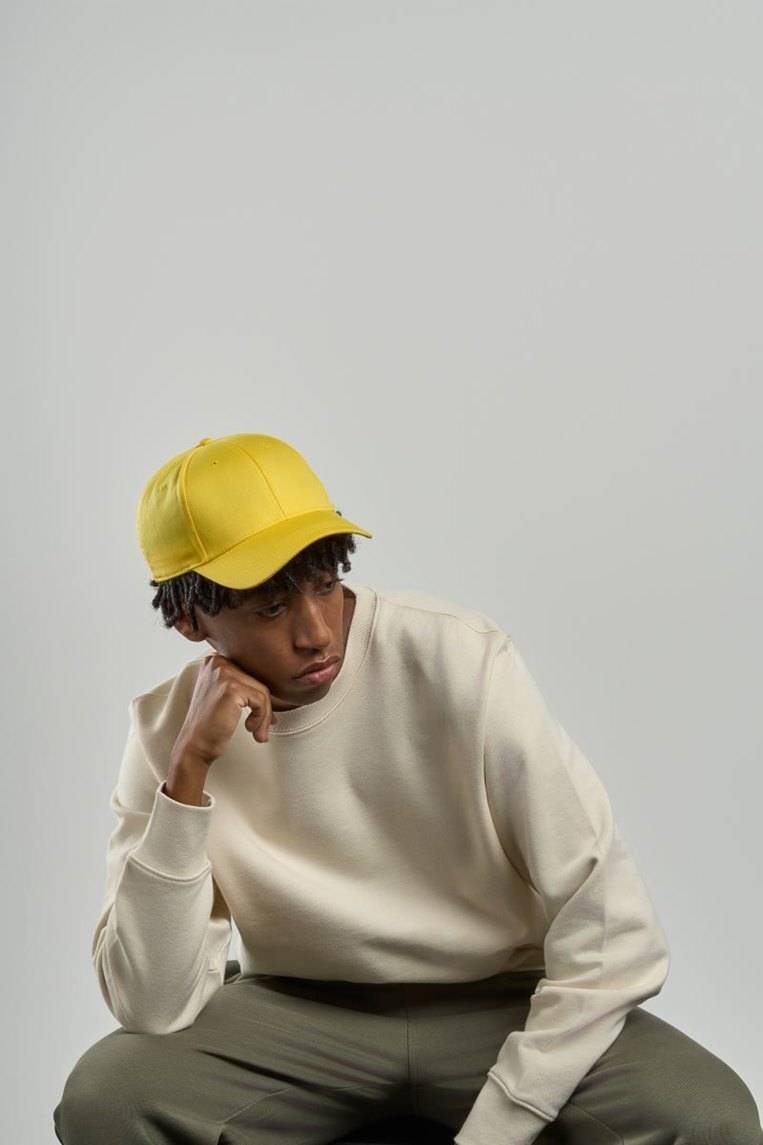 Czapka z daszkiem w bogatej kolorystyce Zoom