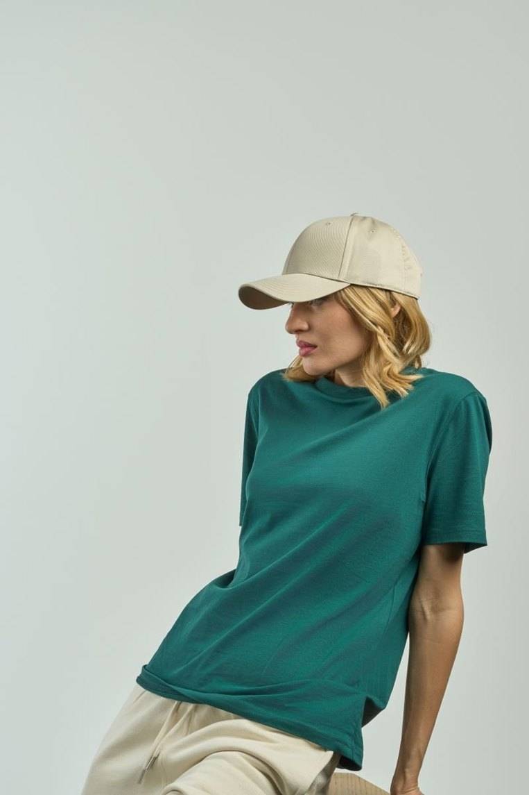 Czapka z daszkiem w bogatej kolorystyce Zoom