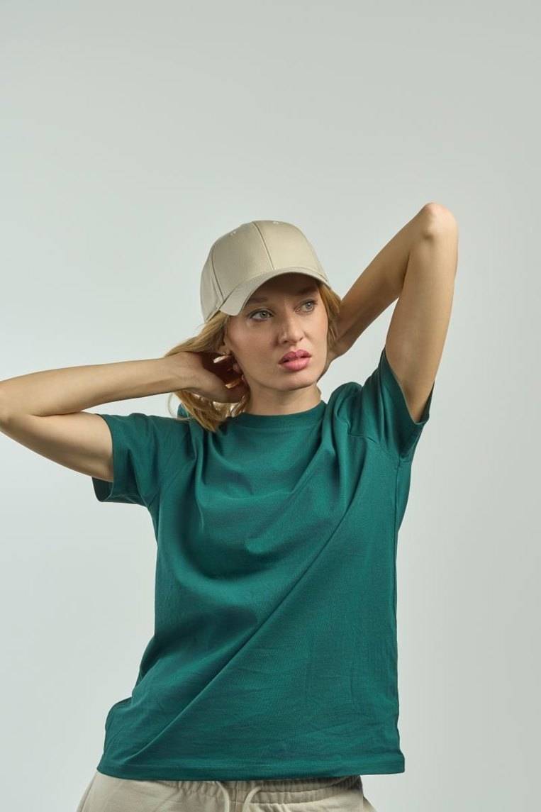 Czapka z daszkiem w bogatej kolorystyce Zoom