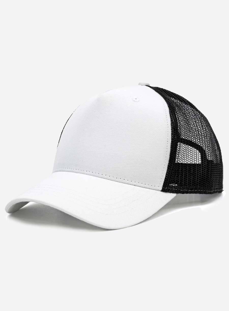 Czapka z daszkiem z panelami z siatki, materiał z recyklingu