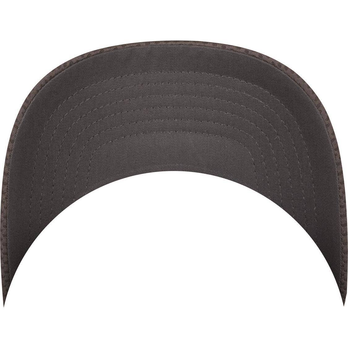 Czapka z daszkiem ze strukturą plastra miodu