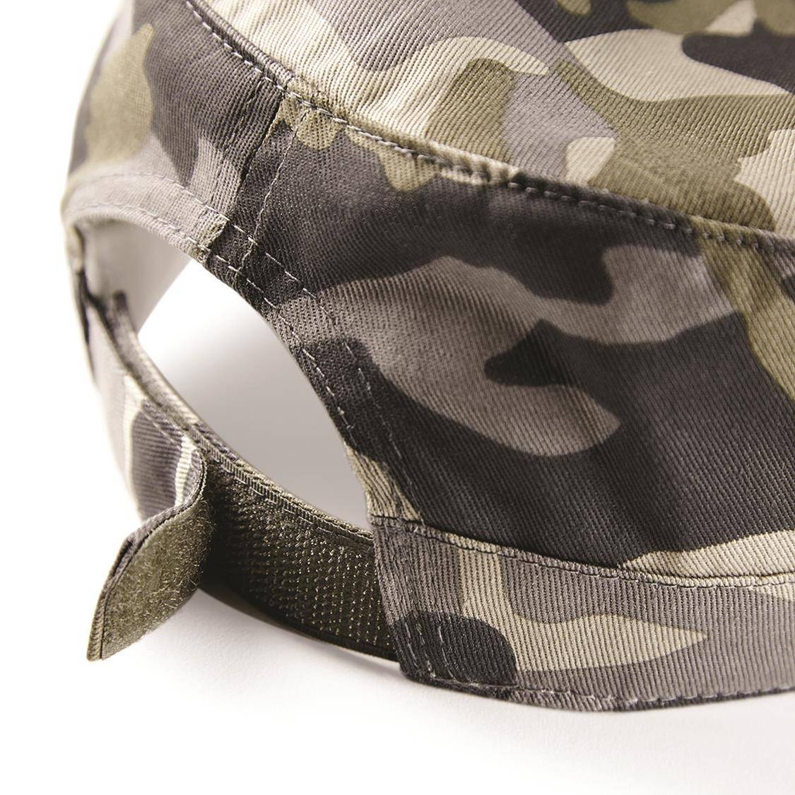 Czapka z nadrukowanym wzorem Camouflage