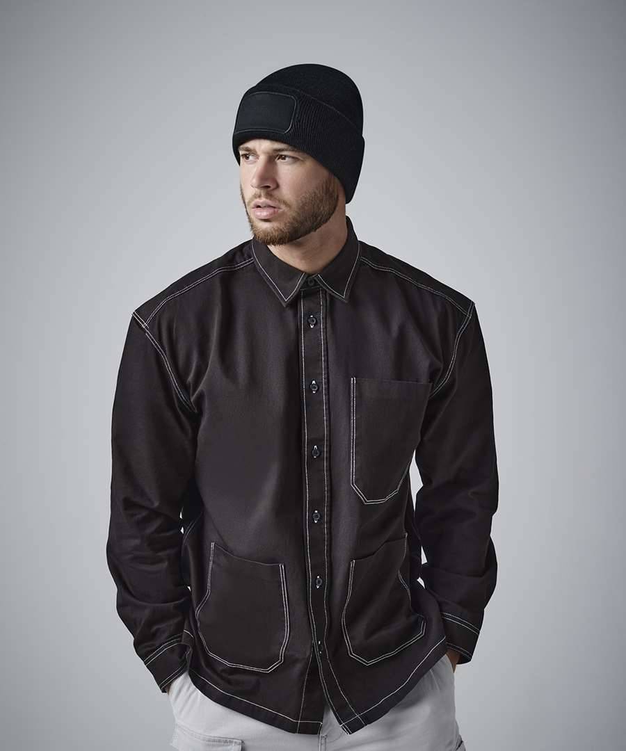 Czapka zimowa dwuwarstwowa z dodatkowym miejscem na nadruk, materiał z recyklingu