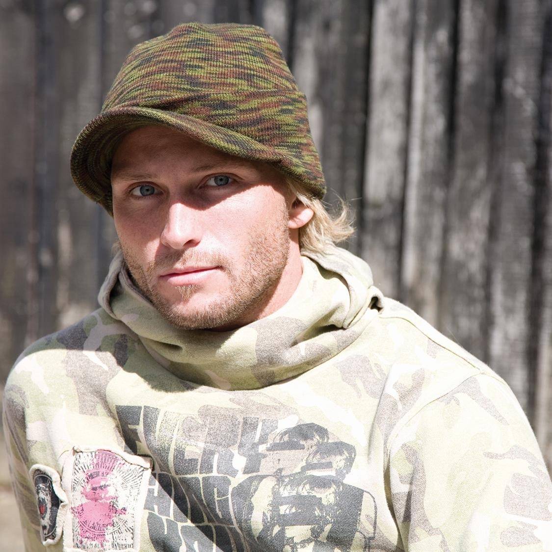 Czapka zimowa z daszkiem Esco Army Knitted