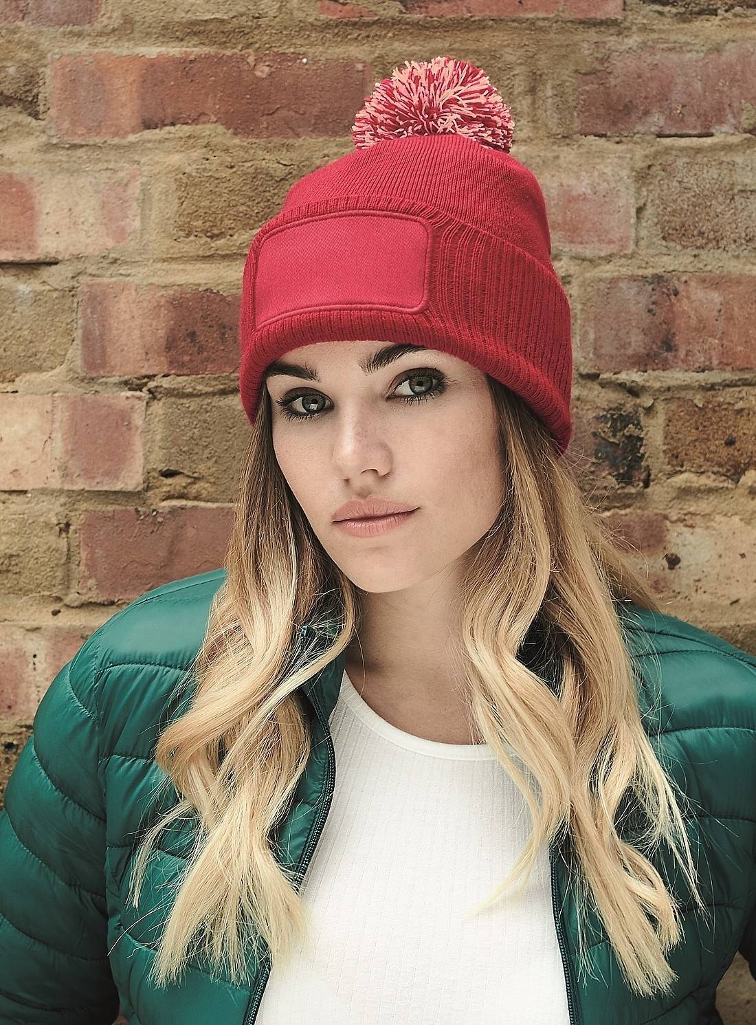 Czapka zimowa z pomponem i miejscem na nadruk