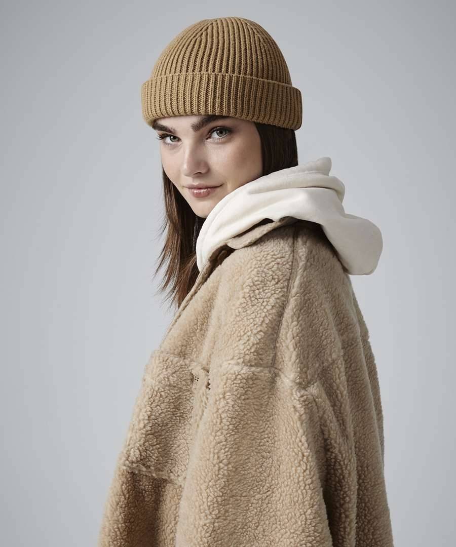 Czapka zimowa z wywijanym brzegiem, prążkowany splot