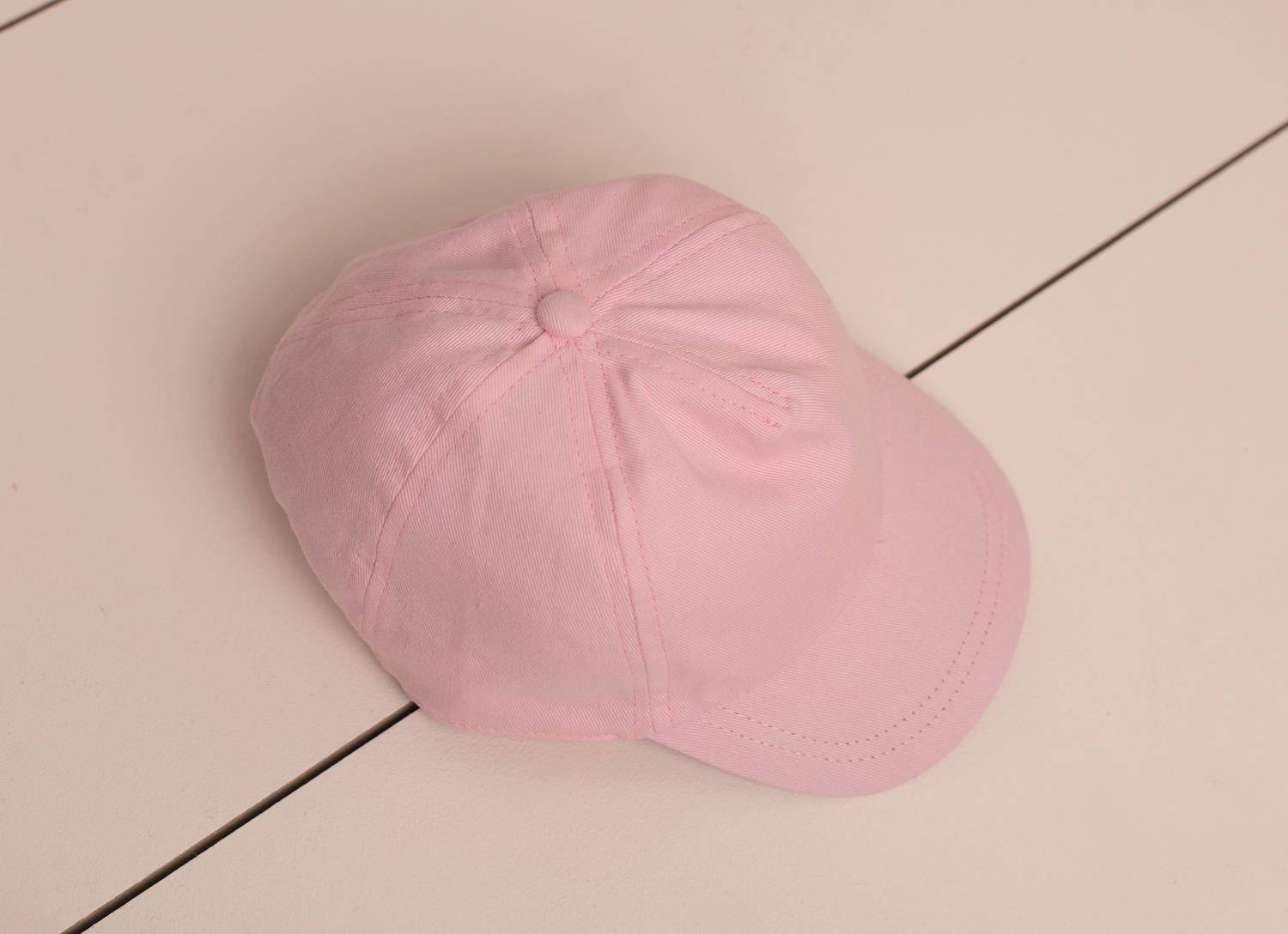 Czapki z daszkiem dla dzieci i niemowląt