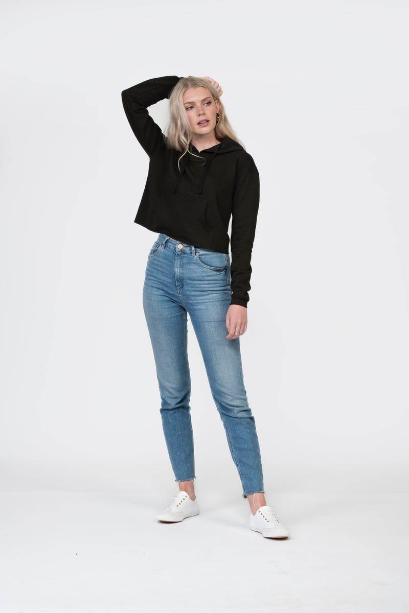 Damska bluza kangurek o krótkim fasonie