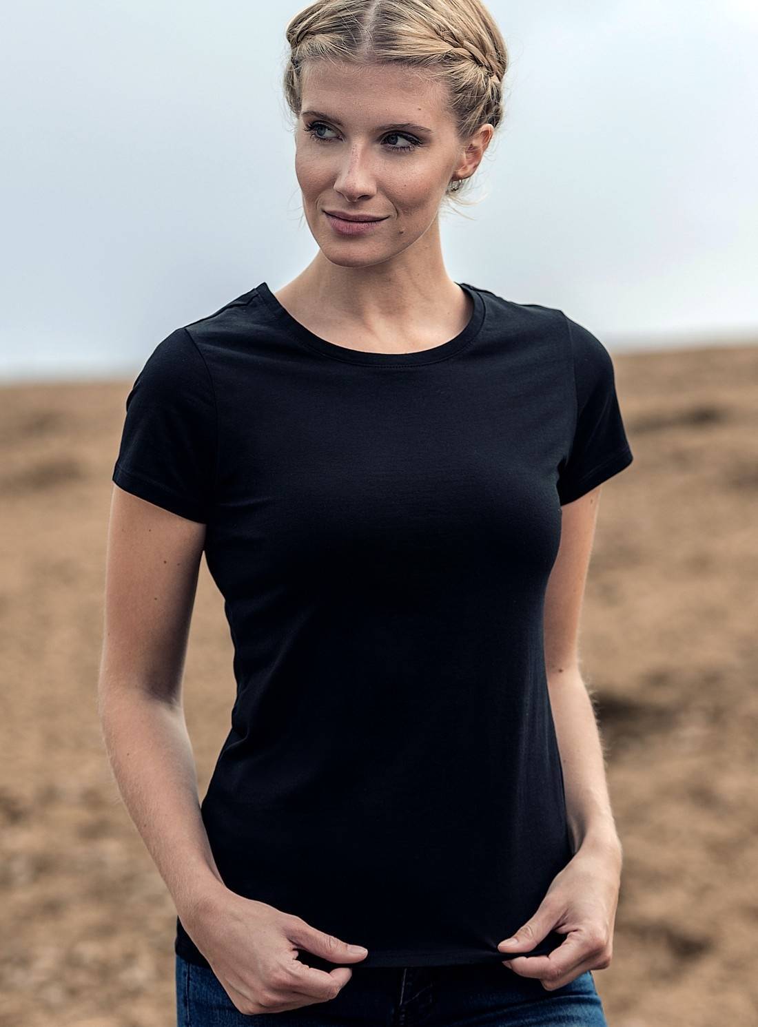 Damska koszulka t-shirt o zwężonym fasonie HRM