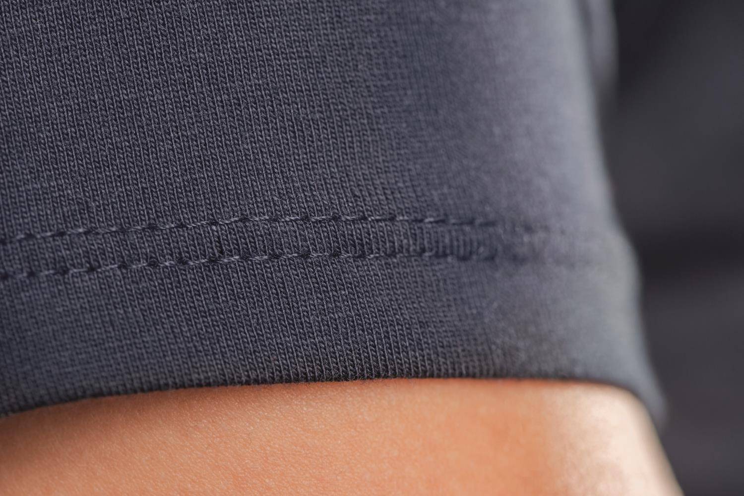 Damska koszulka t-shirt o zwężonym fasonie HRM