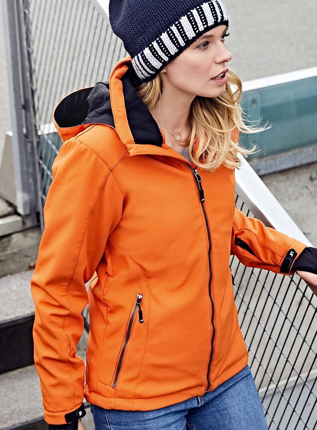 Damska kurtka zimowa model Wintersport