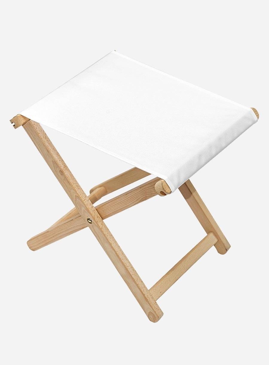 Drewniana konstrukcja składanego taboretu turystycznego