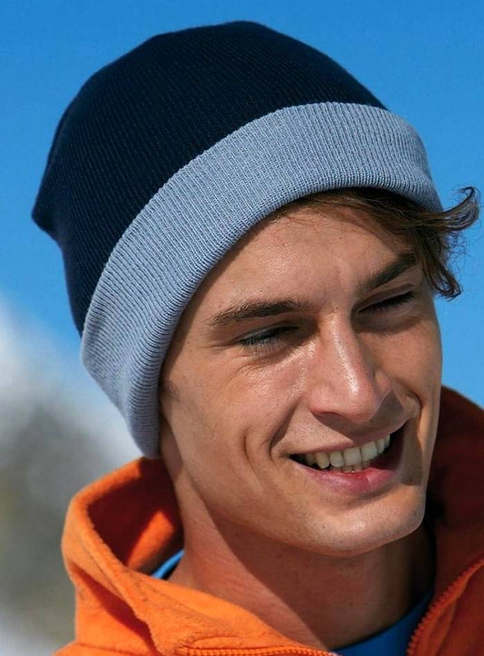 Dwukolorowa wywijana czapka Knitted Cap