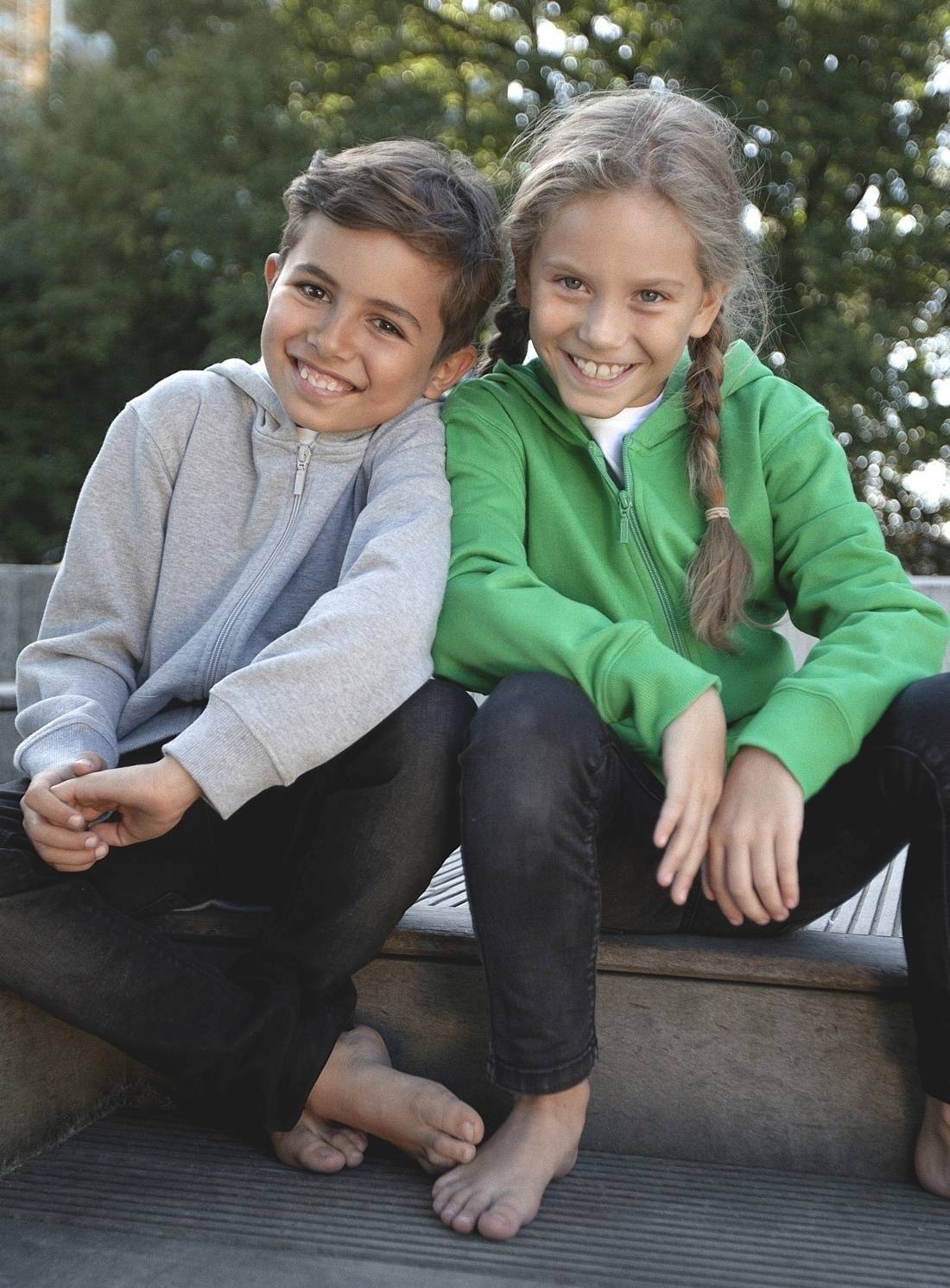 Dziecięca bluza z kapturem marki Neutral