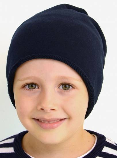 Dziecięca czapka zimowa z niewykończonym brzegiem
