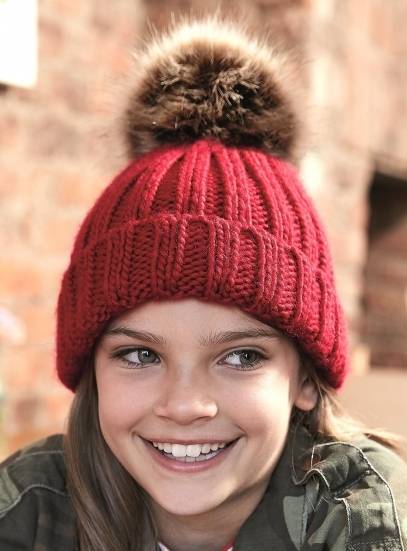 Dziecięca czapka zimowa z pomponem