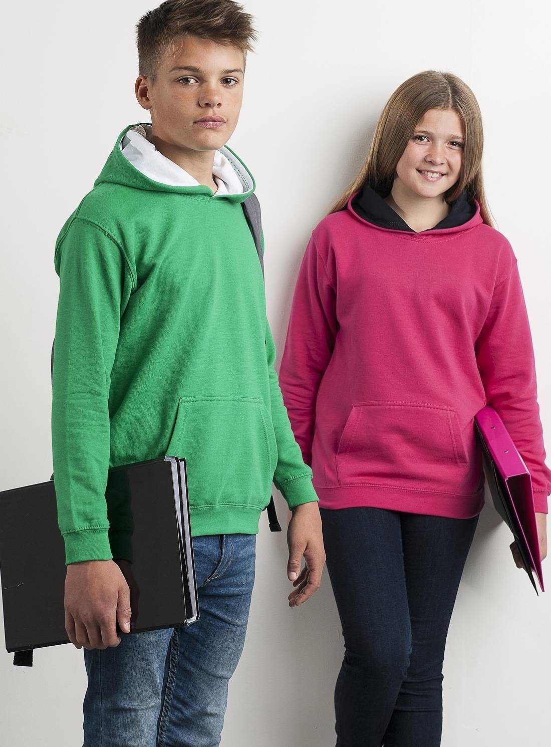 Dzięcy model bluzy z kapturem Varsity Hoodie