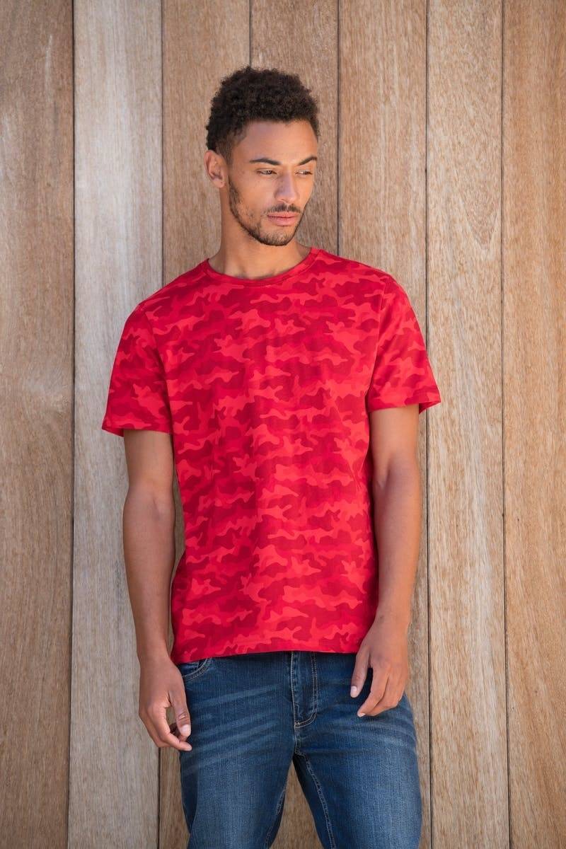 Efektowna koszulka t-shirt ubarwiona wzorem Camo-Moro