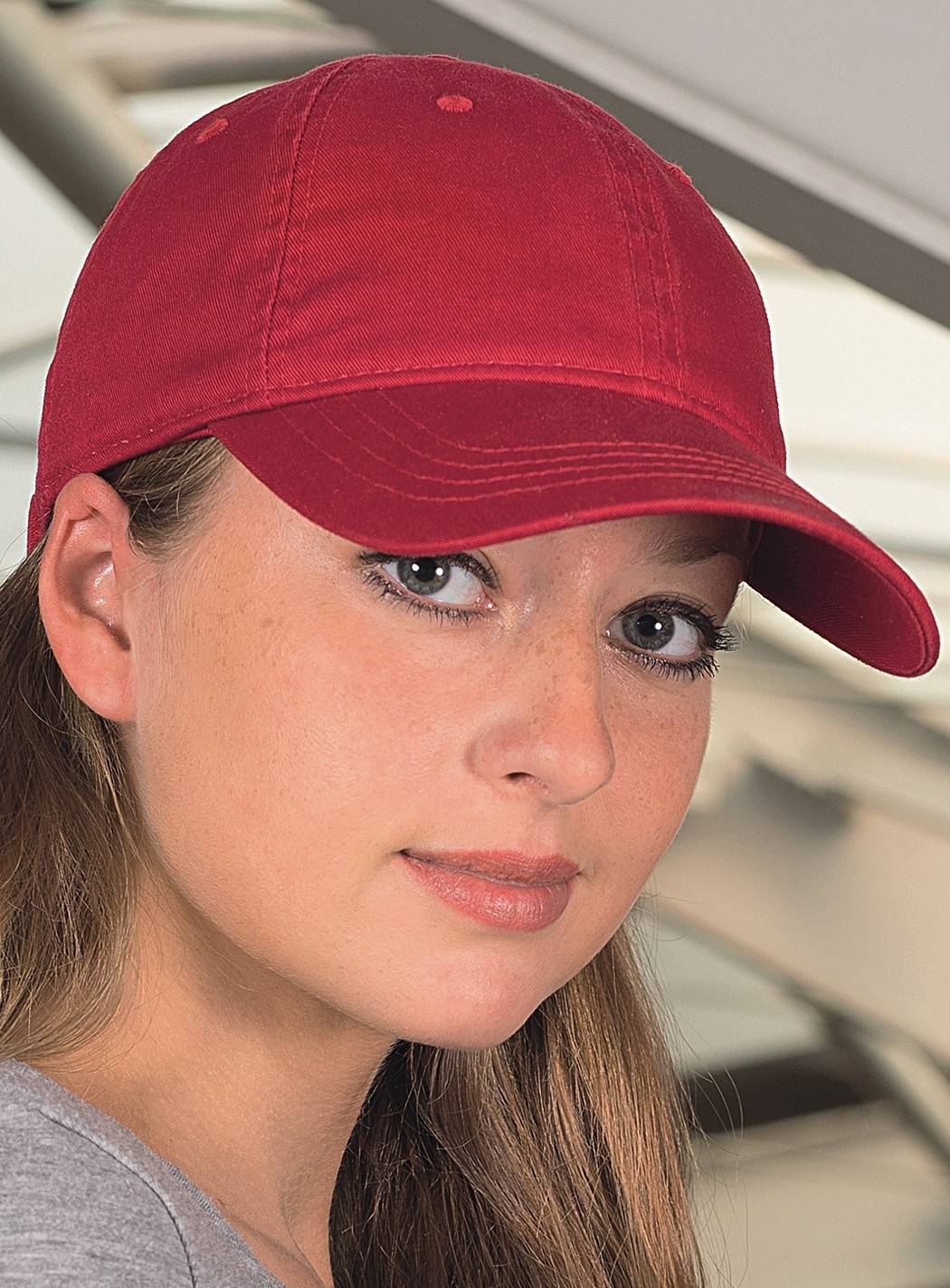 Ekologiczna czapka na lato z efektem spranego materiału