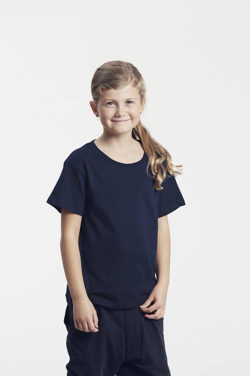 Ekologiczna koszulka dziecięca o dopasowanym fasonie