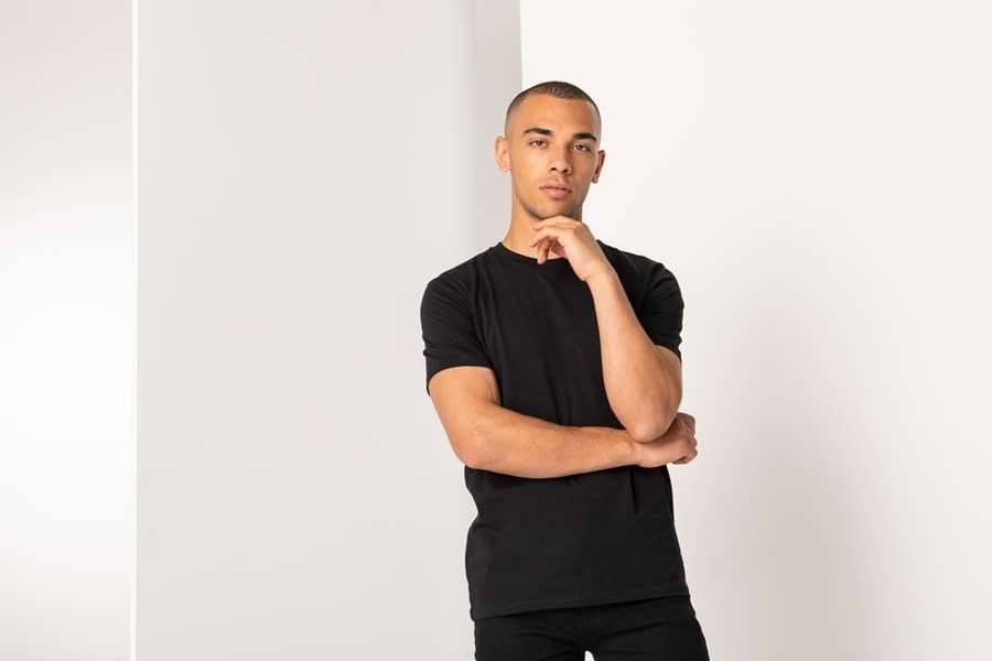 Ekologiczna koszulka z bawełny organicznej marki Skinnifit