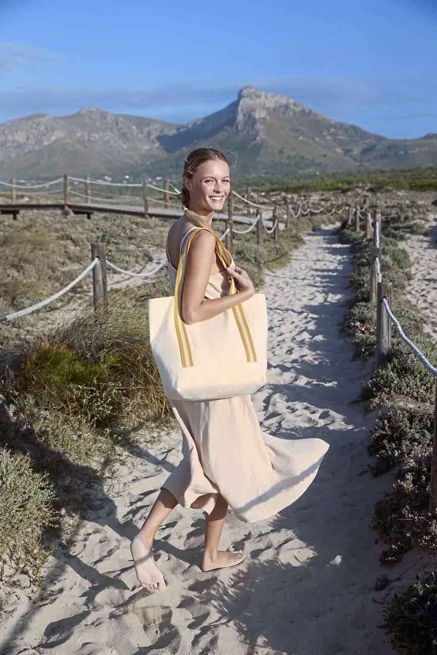 Ekologiczna torba z ozdobnymi kontrastowymi uchwytami