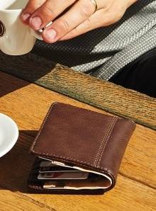 Elegancki portfel z imitowanej skóry z kieszeniami na karty