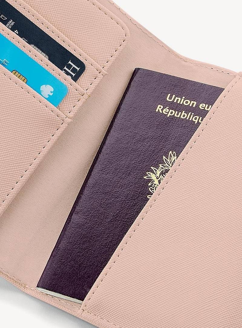 Etui na dokumenty z zawieszką bagażową