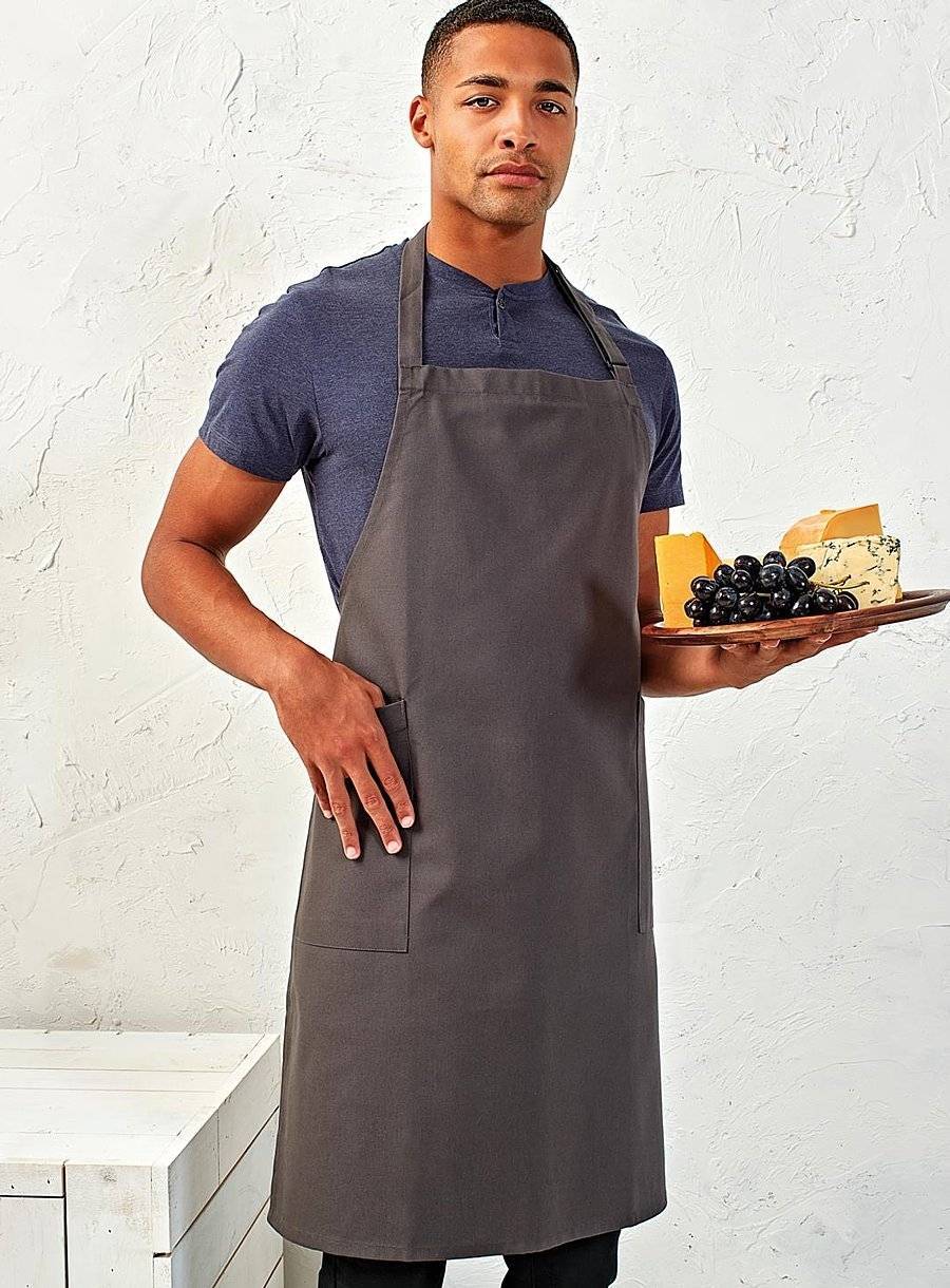 Fartuch gastronomiczny uszyty z bawełny organicznej oraz materiału z recyklingu