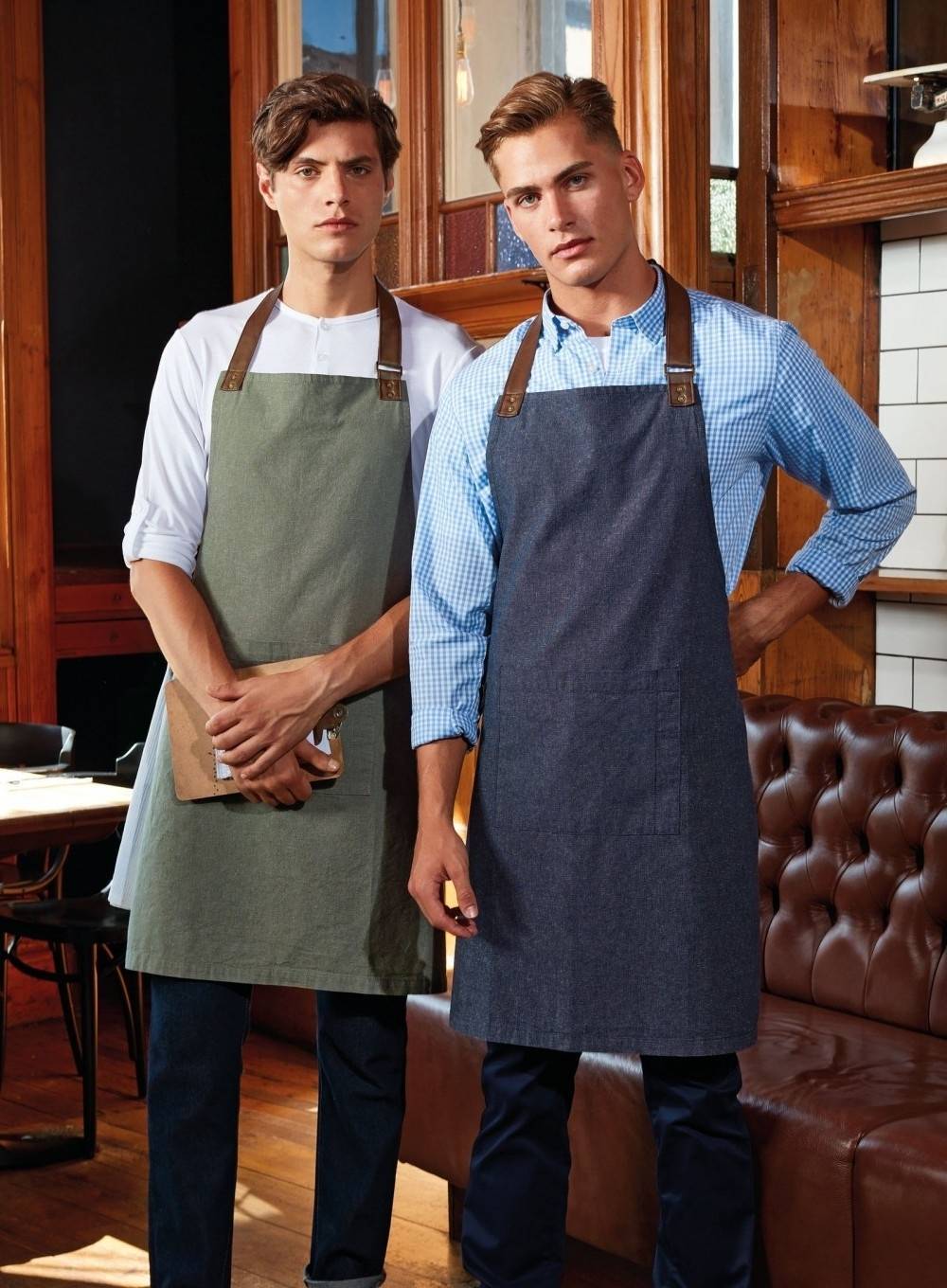 Fartuch kelnerski z imitowanymi skórzanymi pasami i praktycznymi kieszeniami