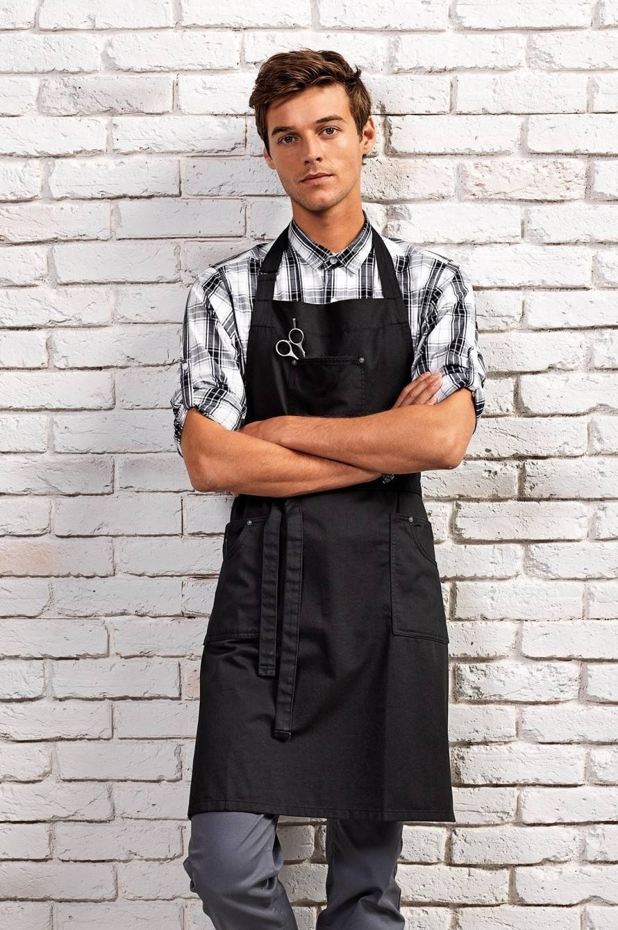 Fartuch kelnerski z trzema kieszeniami i dekoracyjnymi nitami