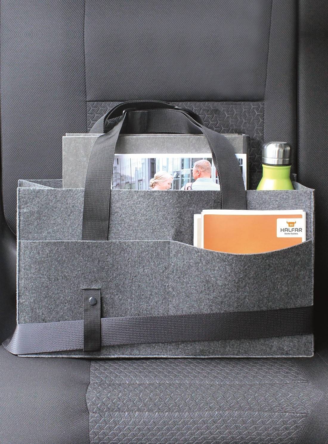 Filcowy organizer z praktycznymi kieszeniami