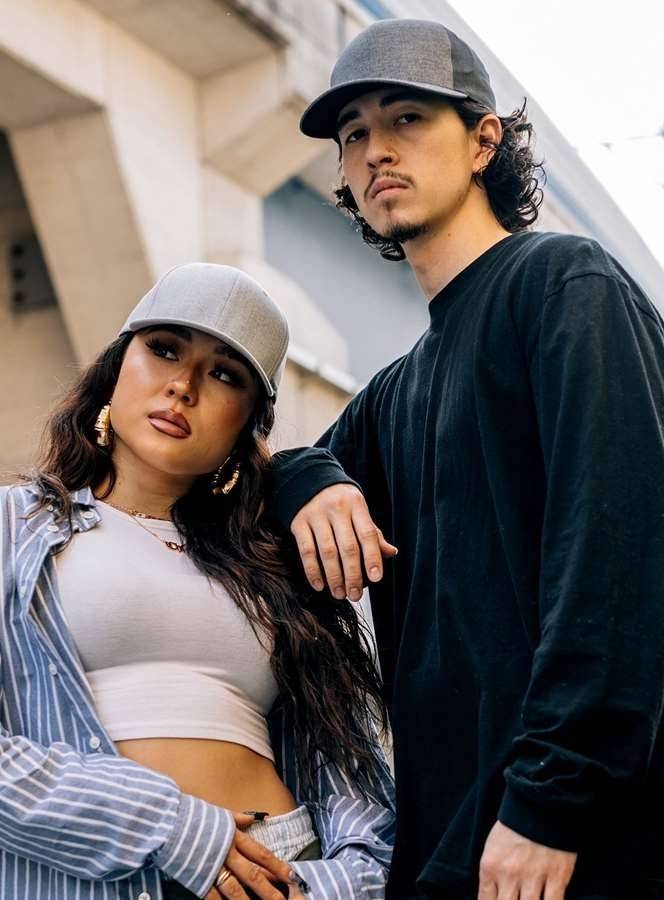 Flexfit Delta® Carbon Cap - 2 Tone