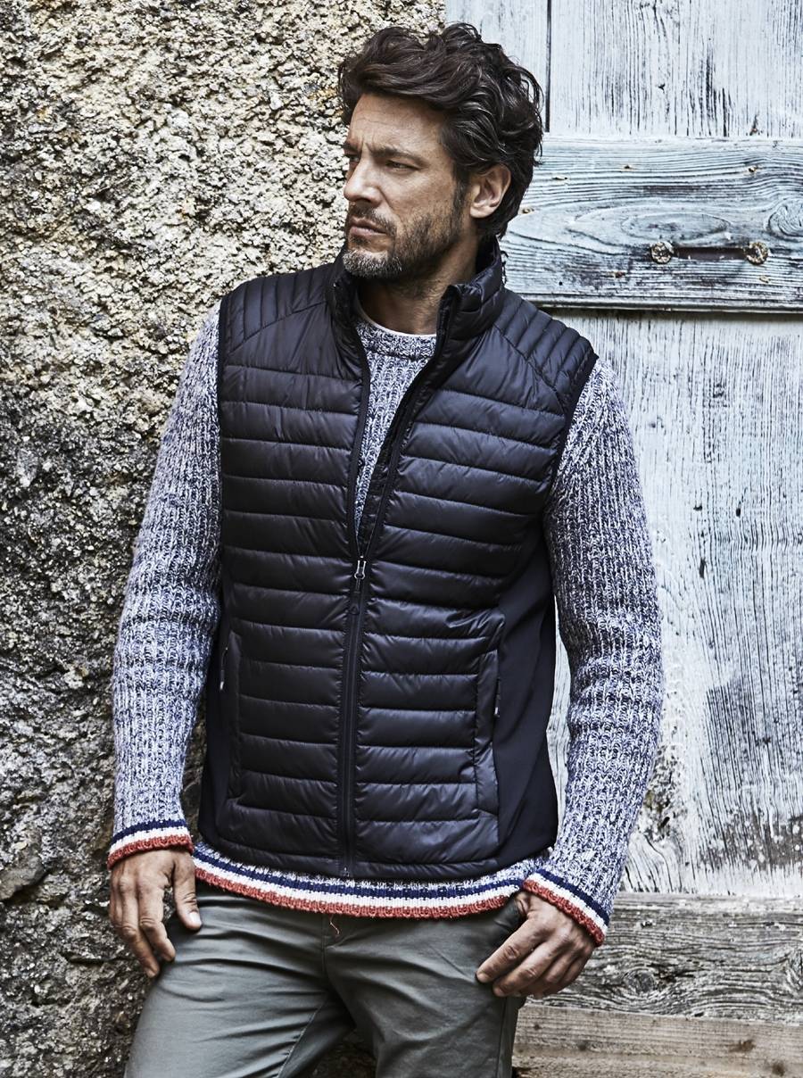 Hybrydowa kamizelka męska z pikowaną strukturą