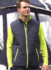 Kamizelka męska z drobnym pikowaniem i kontrastowymi zamkami