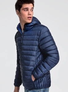 Kurtka pikowana męska Roly z kapturem i ochroną podbródka
