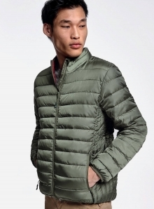 Kurtka pikowana męska Roly z bocznymi pionowymi panelami