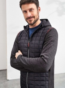 Hybrydowa kurtka męska z kapturem o pikowanym korpusie i gładkich bokach oraz rękawach